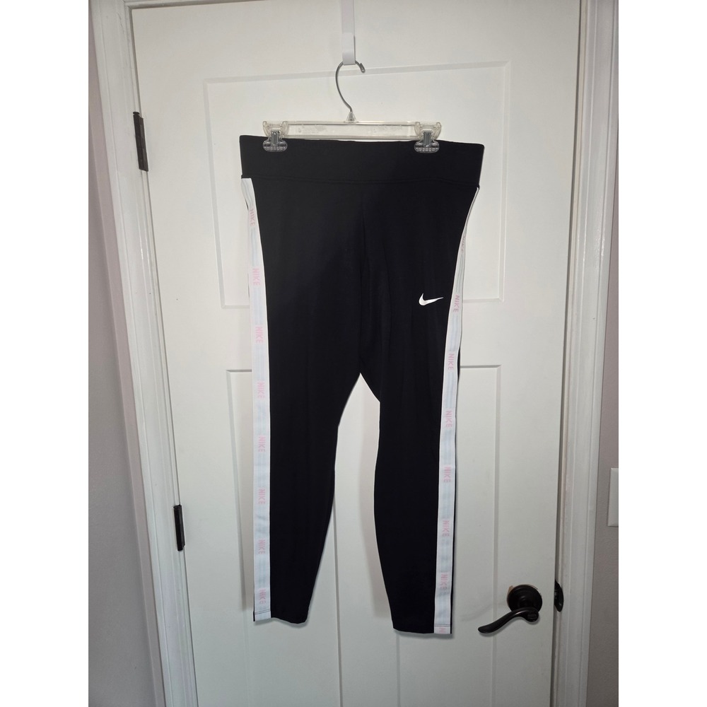 Nike Sportswear Women Plus Size 1X Leggings Black Pink Tape Logo BV0305-010